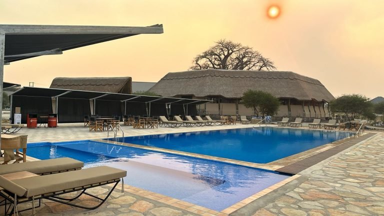 Lake Burunge Baobab Tented Lodge 3
