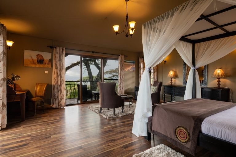 Ngorongoro Lion's Paw Camp 4